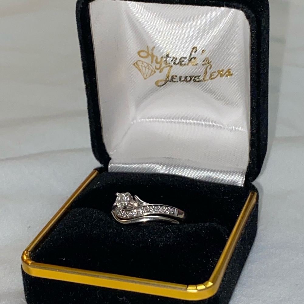 14k White Gold .22ct Round Diamond Engagement Ring